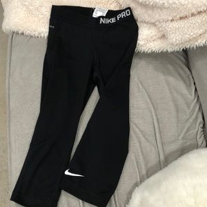 Nike Pro cropped leggings